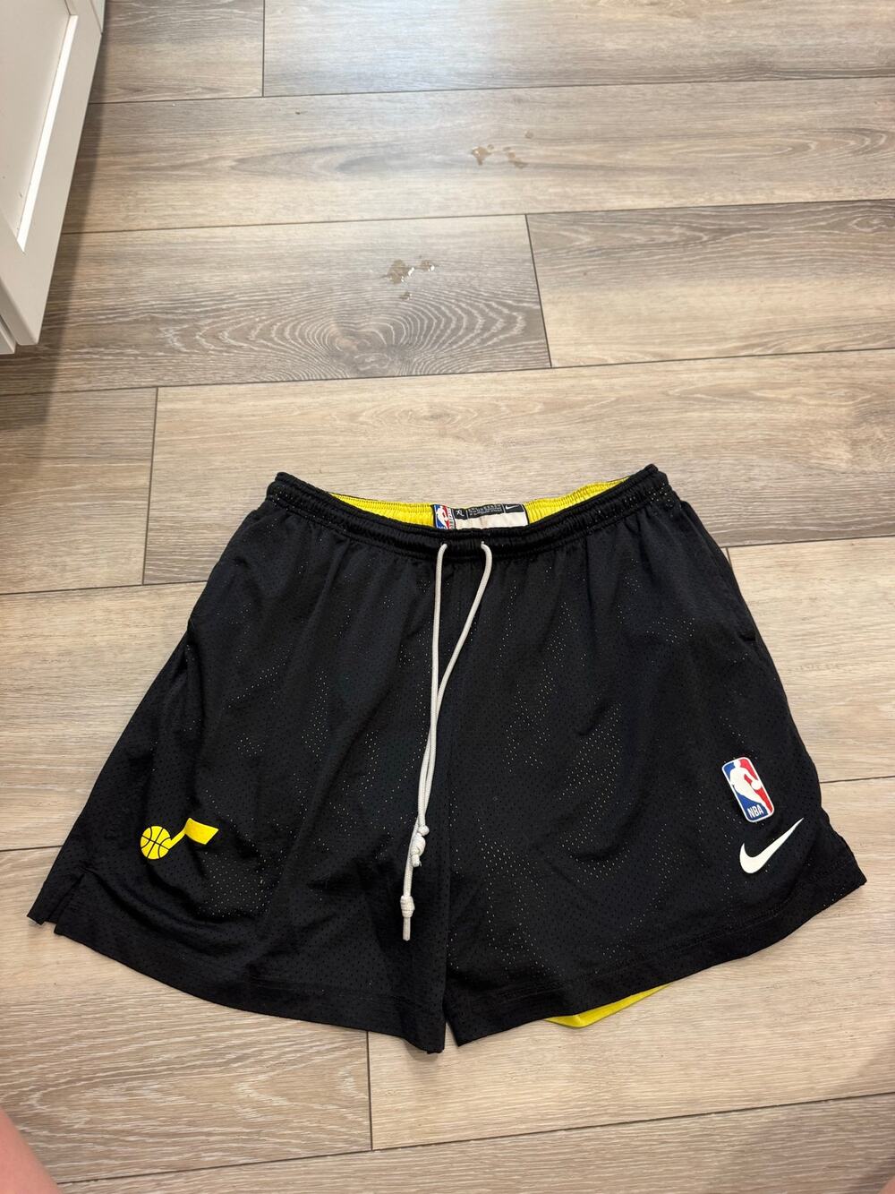 NIKE UTAH JAZZ NBA PLAYER STANDARD ISSUE REVERSIBLE SHORTS sz XL